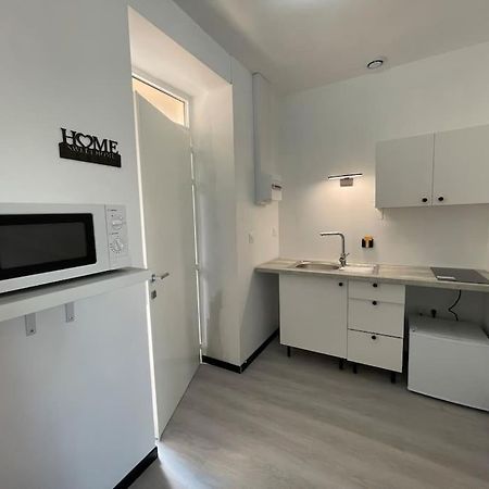 Studio A2 18M2 Cosy 5Minutes Gare Parking Gratuit Rue De La Mure Roanne Extérieur photo